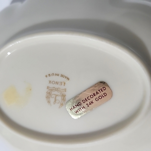 Lenox Hand Decorated 24K Gold Trim Leaf Dish - Picture 9 of 10